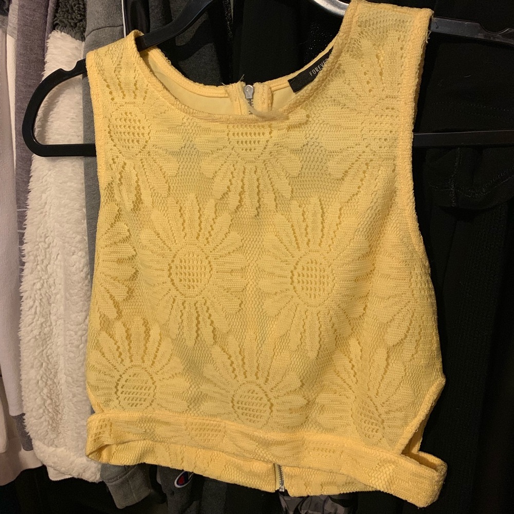 Sunflower crop top 🌻